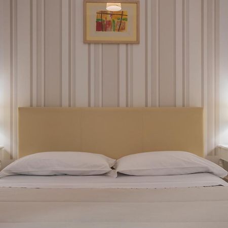 B&B Palermo Bella Rooms And Suites ภายนอก รูปภาพ