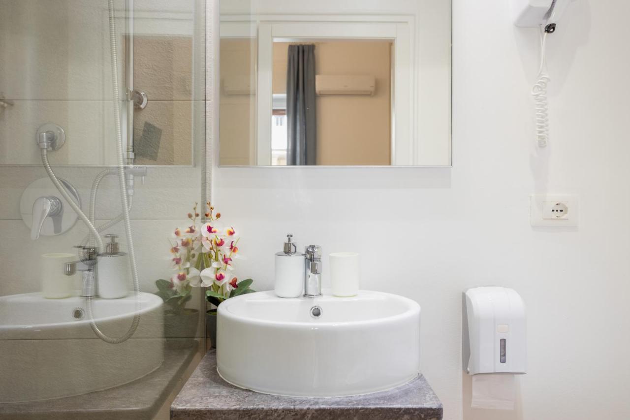 B&B Palermo Bella Rooms And Suites ภายนอก รูปภาพ