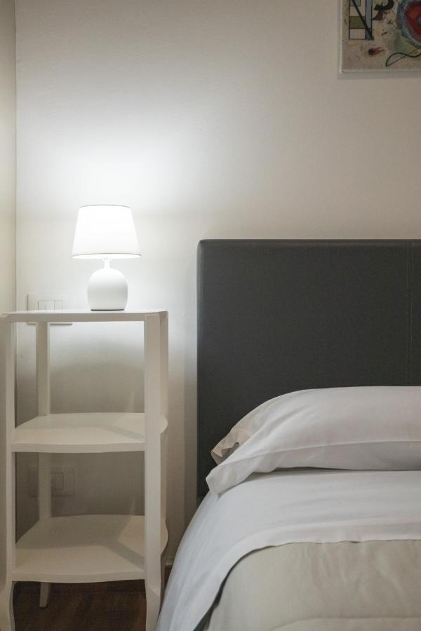 B&B Palermo Bella Rooms And Suites ภายนอก รูปภาพ
