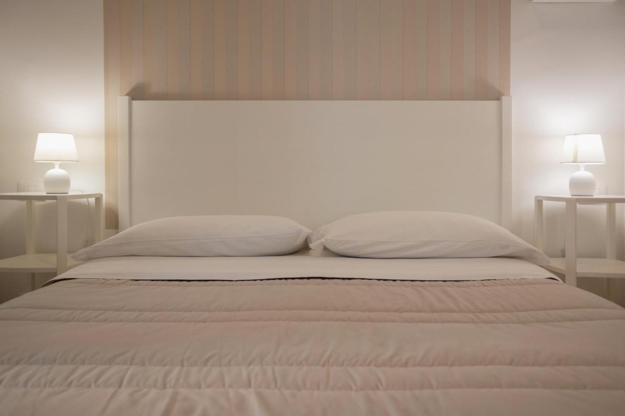 B&B Palermo Bella Rooms And Suites ภายนอก รูปภาพ